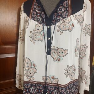 DR2 White Paisley Blouse with Navy Yoke and Trim